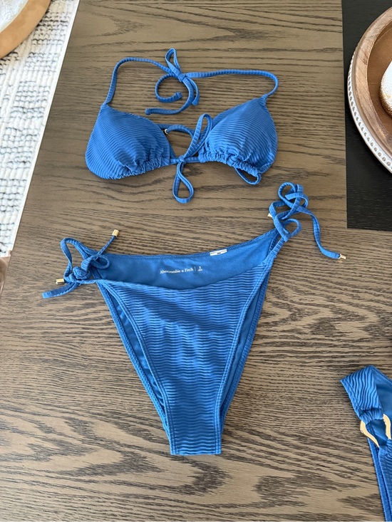 Abercrombie & Fitch Other - Abercrombie & Fitch Royal Blue Ribbed Triangle Bikini Set w/ 3 bottoms